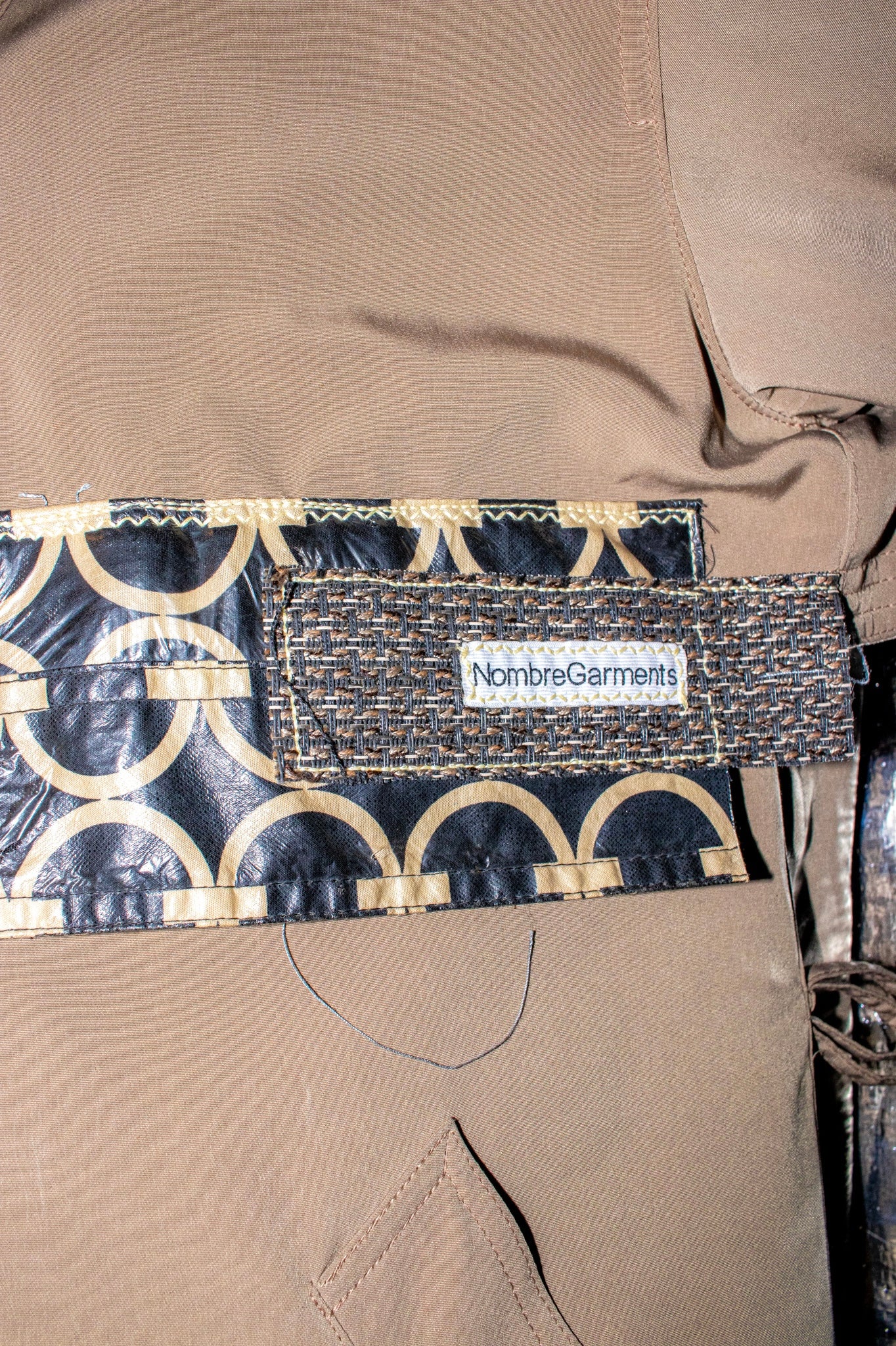 Threshhold Reversible Trench 1/1